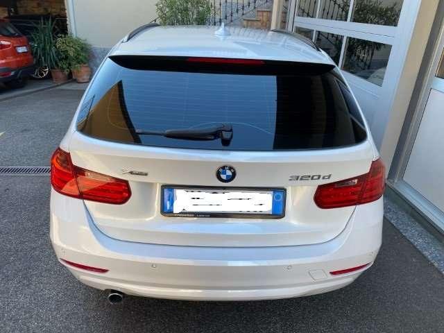 BMW 320 d Touring X-Drive Business Automatica