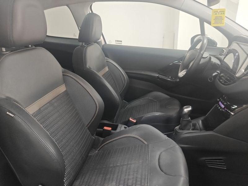 Peugeot 208 208 5p 1.4 hdi 8v ALLURE TETTO