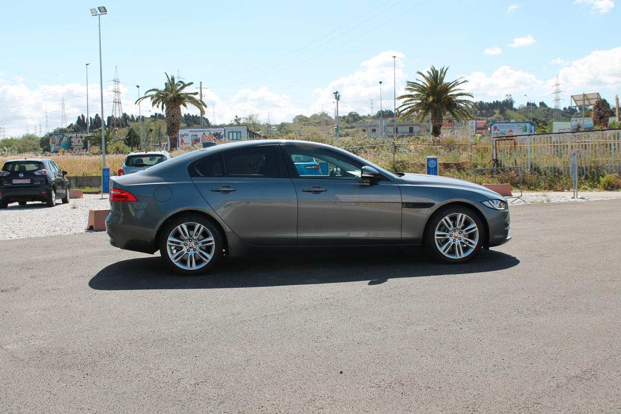 Jaguar XE 2.0 D 180 CV aut. Prestige Business Edition