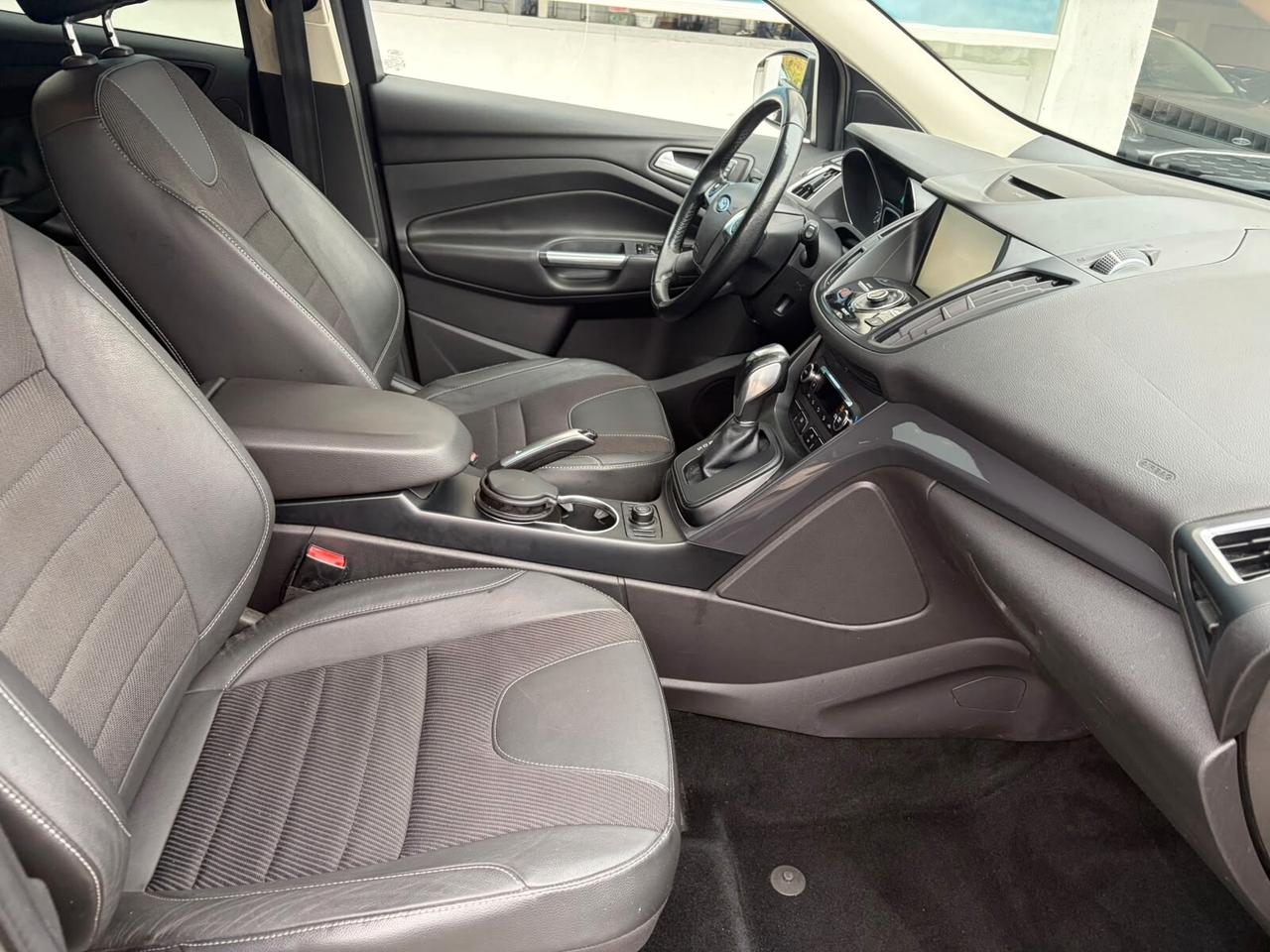 Ford Kuga 2.0 TDCI 150 CV S&S 4WD Powershift Business*EURO6*CERCHI