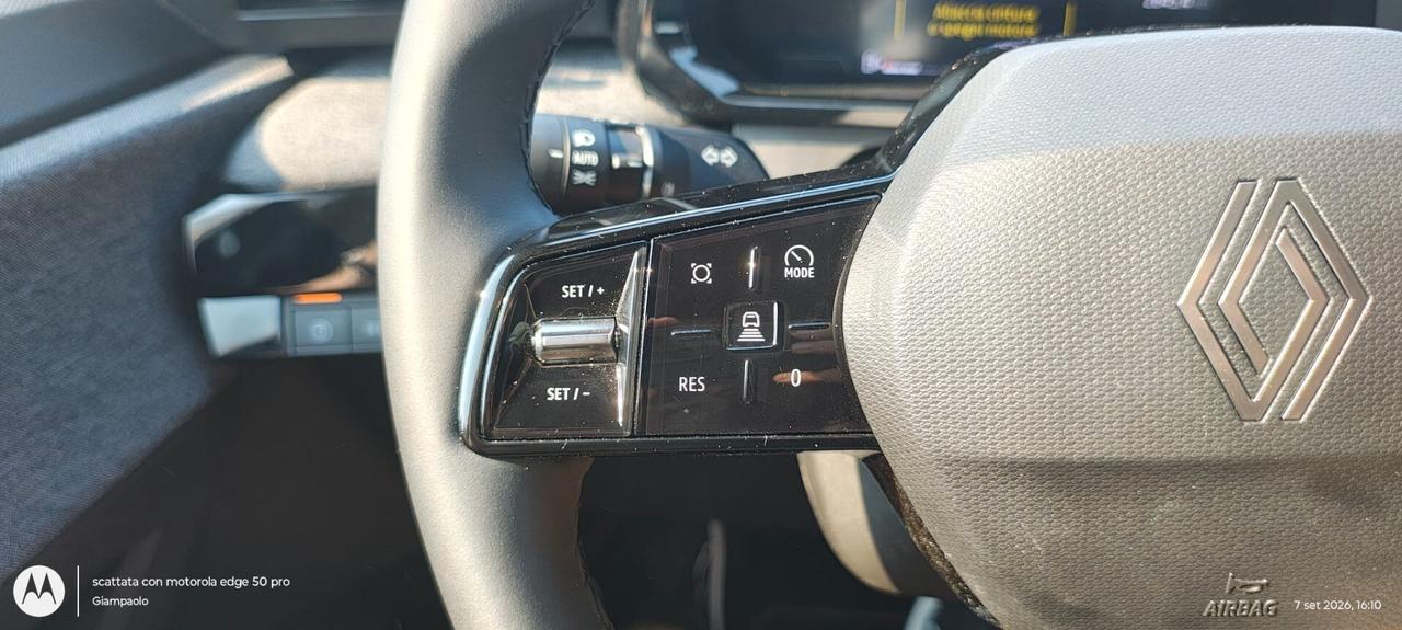 Renault Clio 1.8 full hybrid E-Tech Evolution Auto