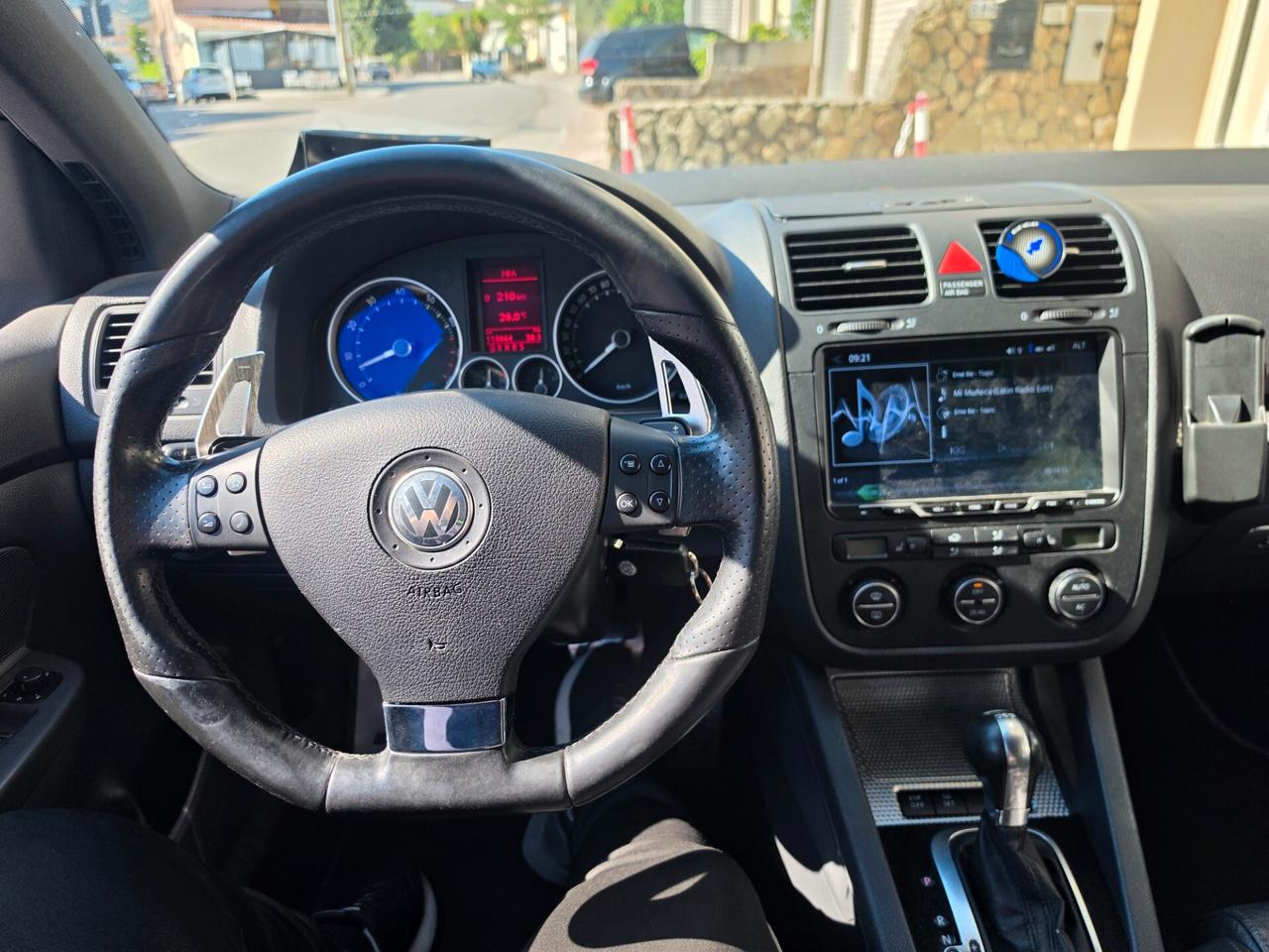 Volkswagen Golf 3.2 VR6 4mot. 5p. DSG R32