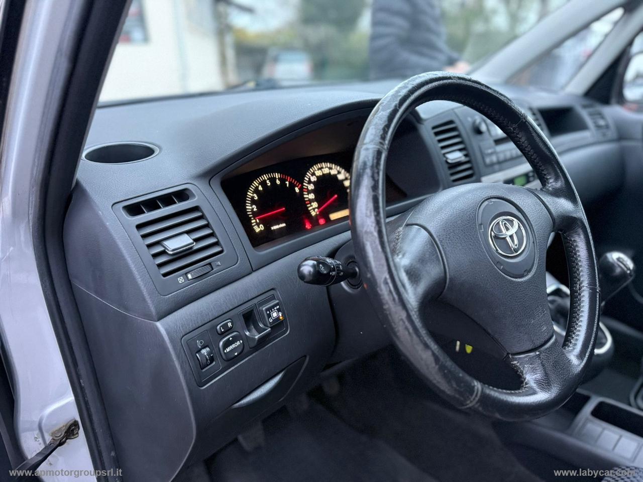 TOYOTA Corolla Verso 2.0 16V D-4D Sol