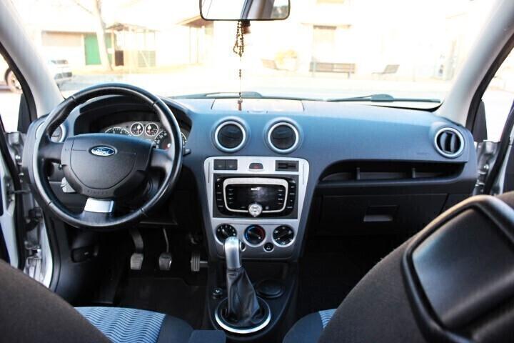 FORD FUSION 1.4ie 5PORTE RADIO SONY CD SENSORI PARK SOLO 85.000KM CLIMA ABS BOLLO APRILE 2025