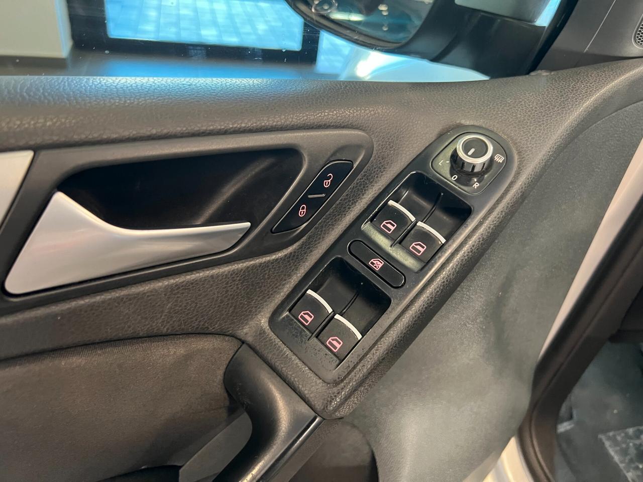 Volkswagen Golf 1.6 5p. Highline BiFuel