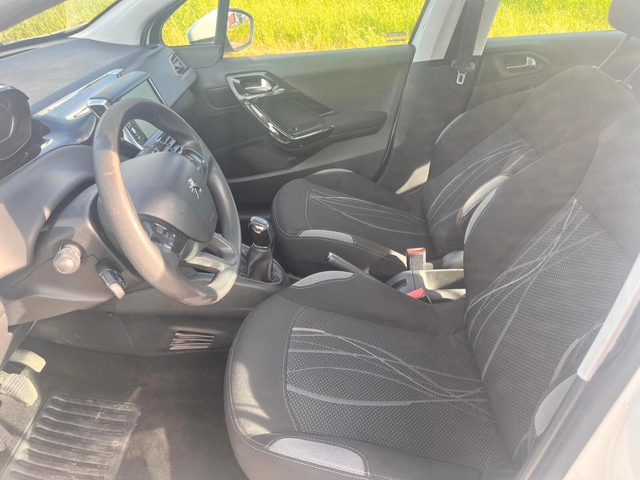 Peugeot 208 1.4 HDi 68 CV 5 porte Access