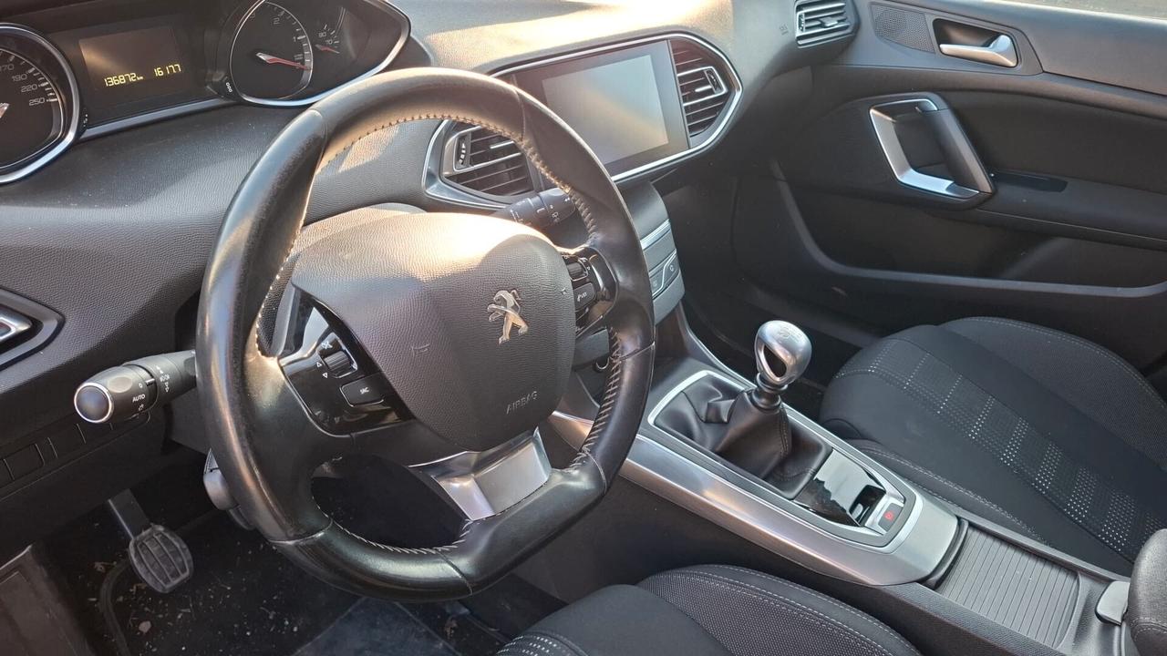 Peugeot 308 BlueHDi 120 S&S SW Business