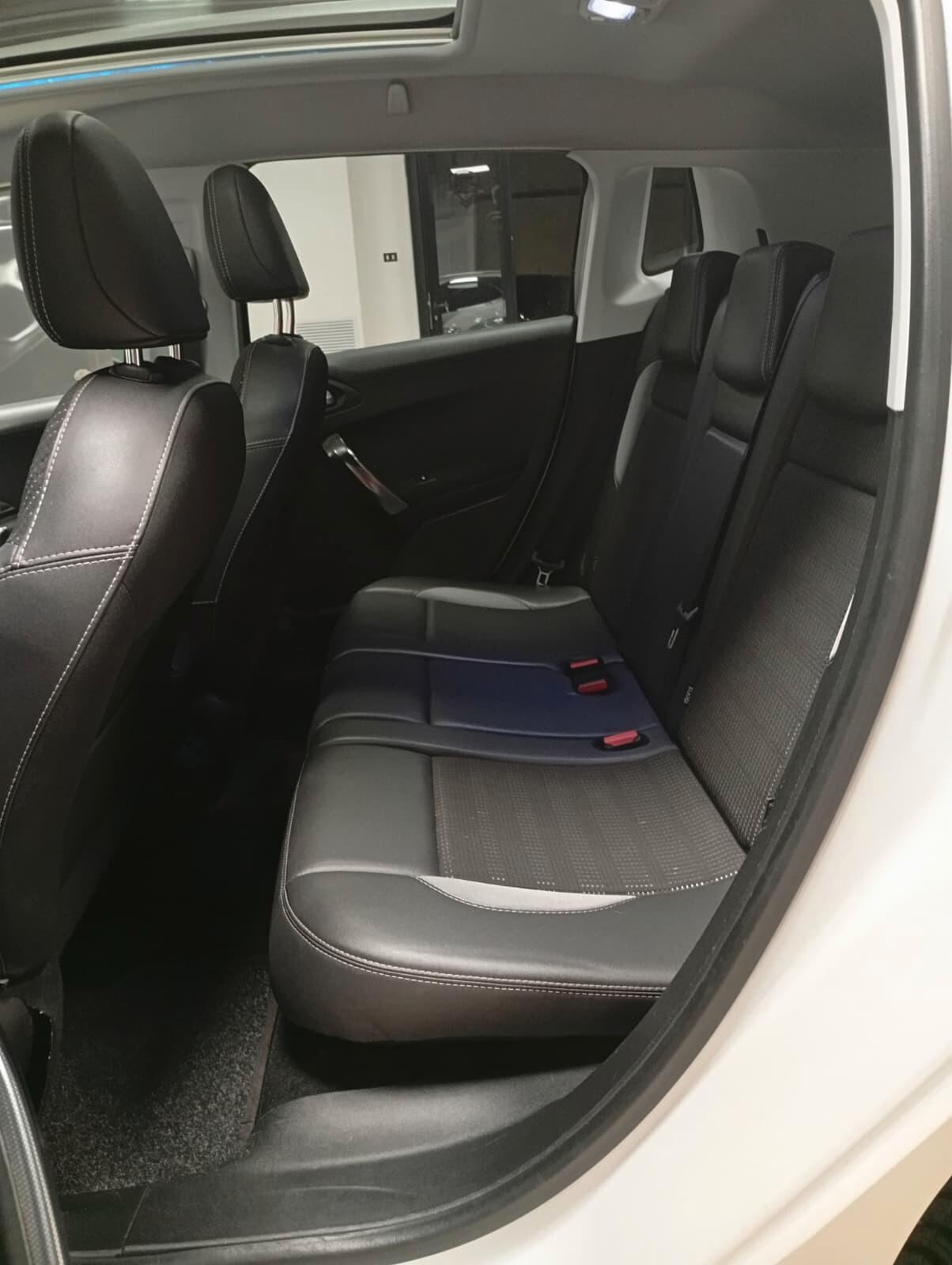 Peugeot 2008 1.6 e-HDi 92 CV Stop&Start Urban Cross