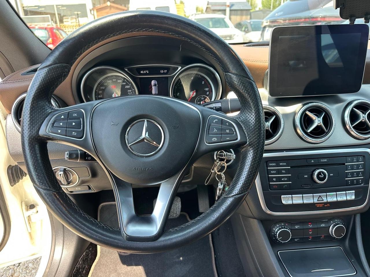 Mercedes-benz CLA 200 d Automatic Premium AMG