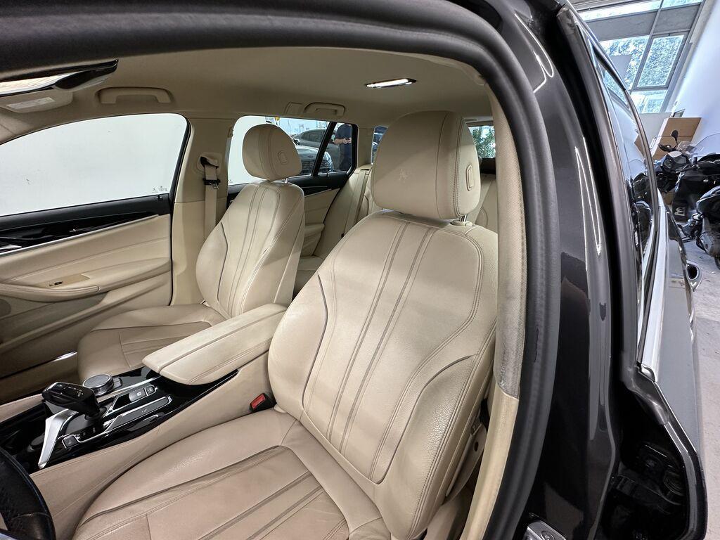BMW Serie 5 Touring 520 d Luxury Steptronic