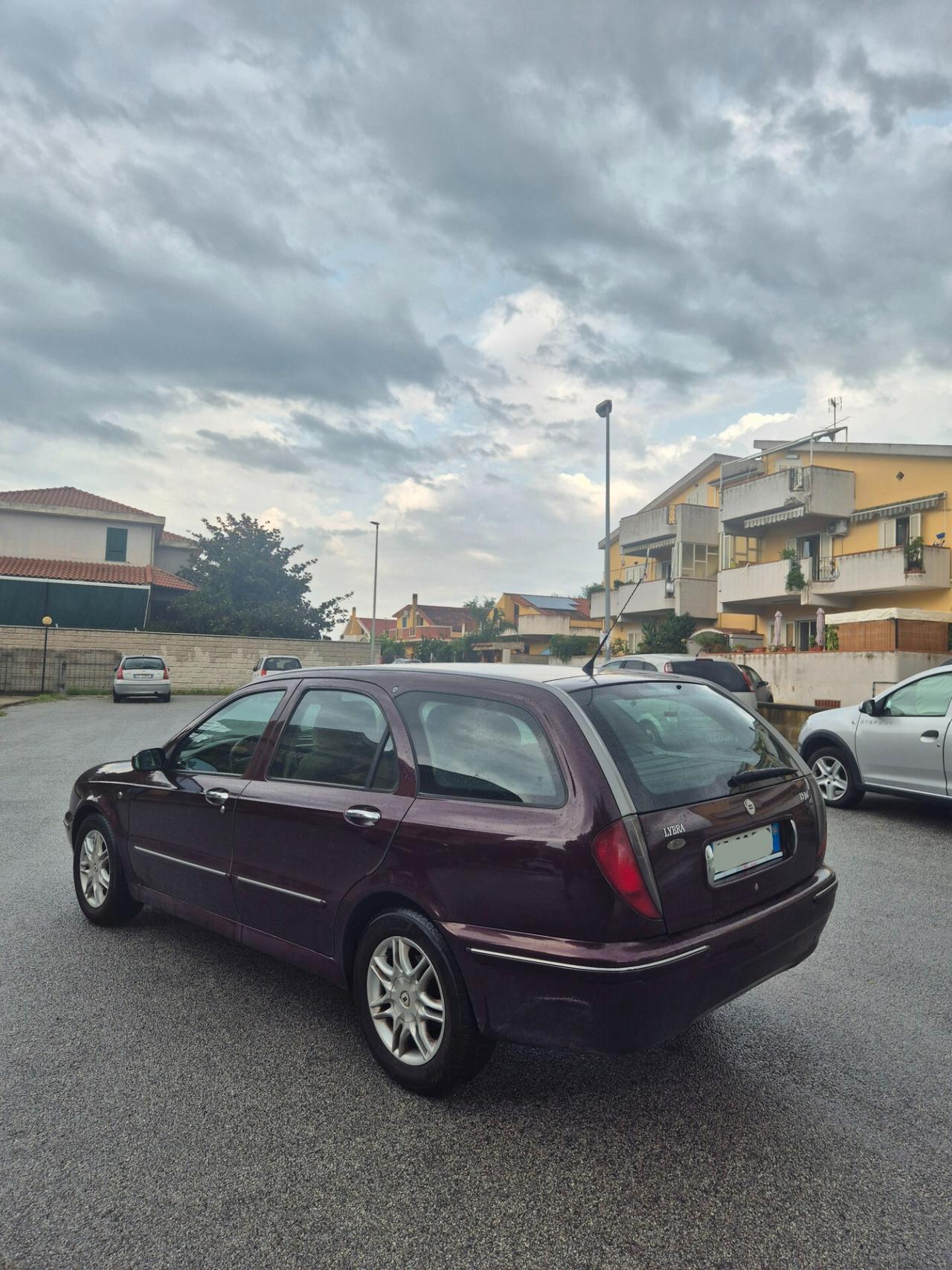Lancia Lybra 1.9 JTD cat Station Wagon LX