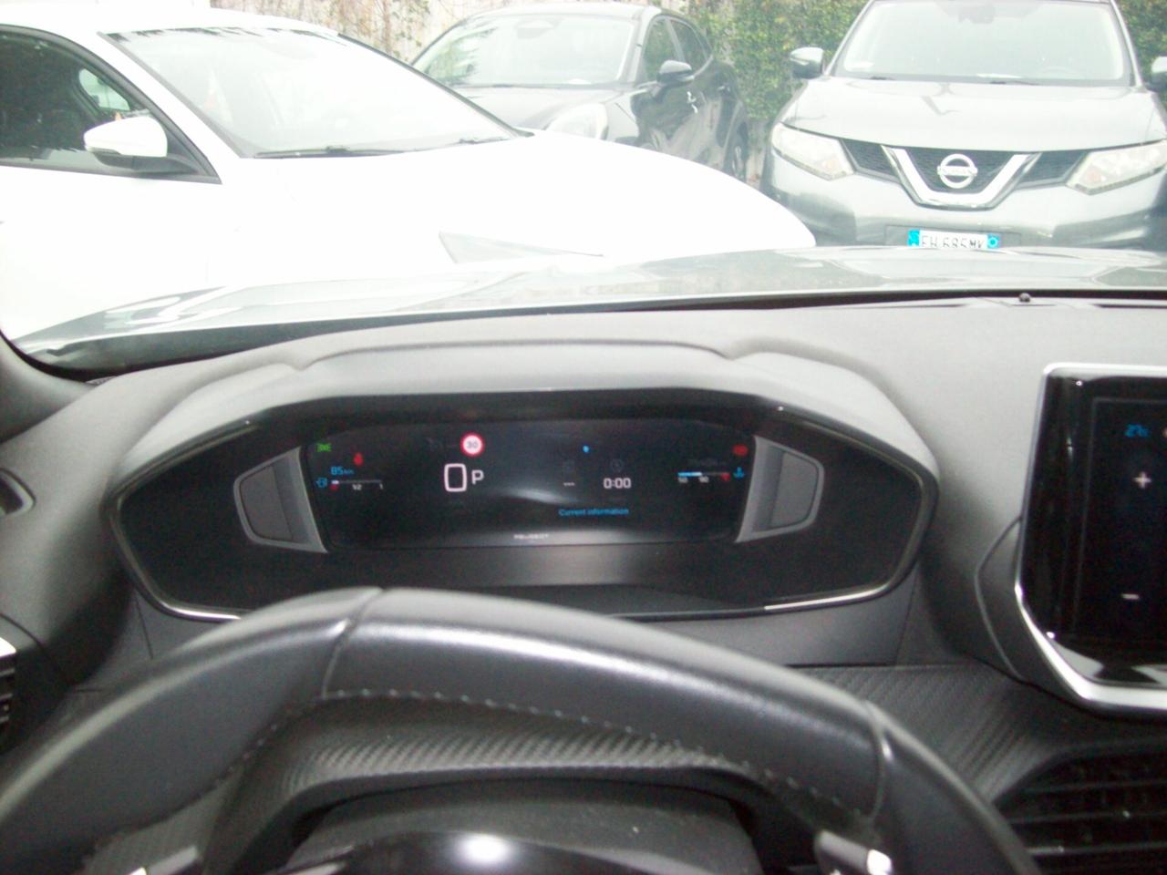 Peugeot 2008 PureTech 130 S&S EAT8 Allure