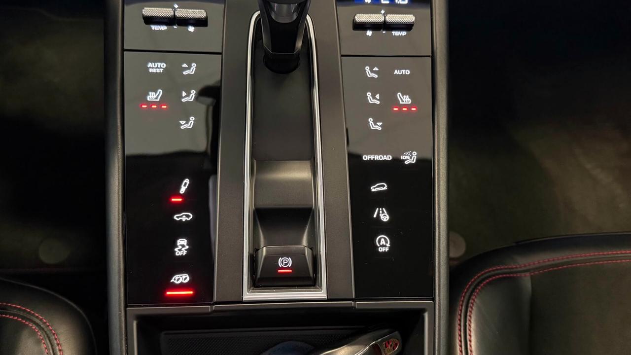 PORSCHE MACAN 2.9 GTS 441CV TETTO 2025