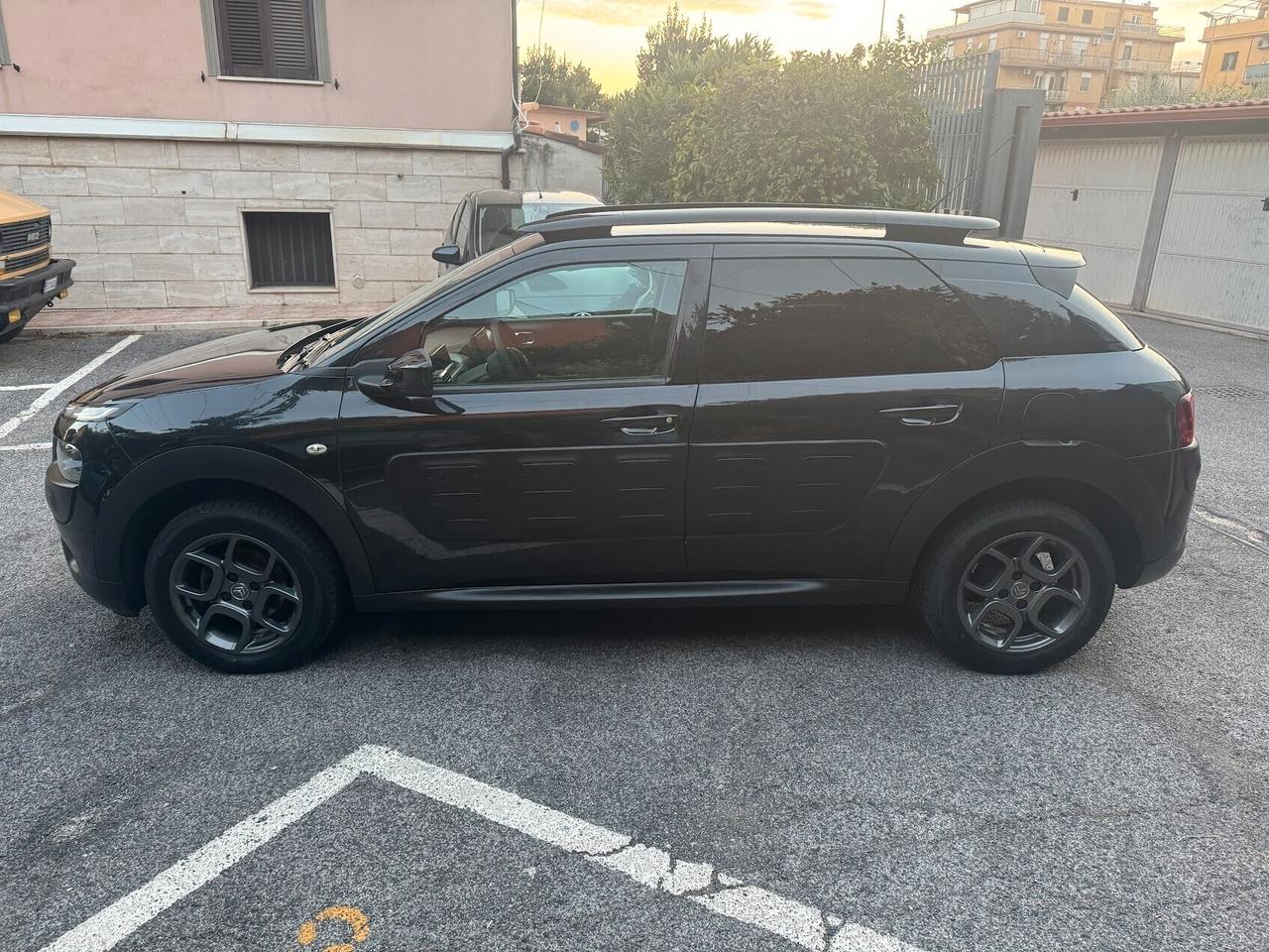 Citroen C4 Cactus BlueHDi Shine