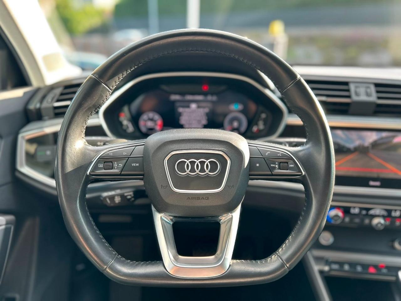 Audi Q3 Sportback 35 2.0 tdi S line edition s-tronic