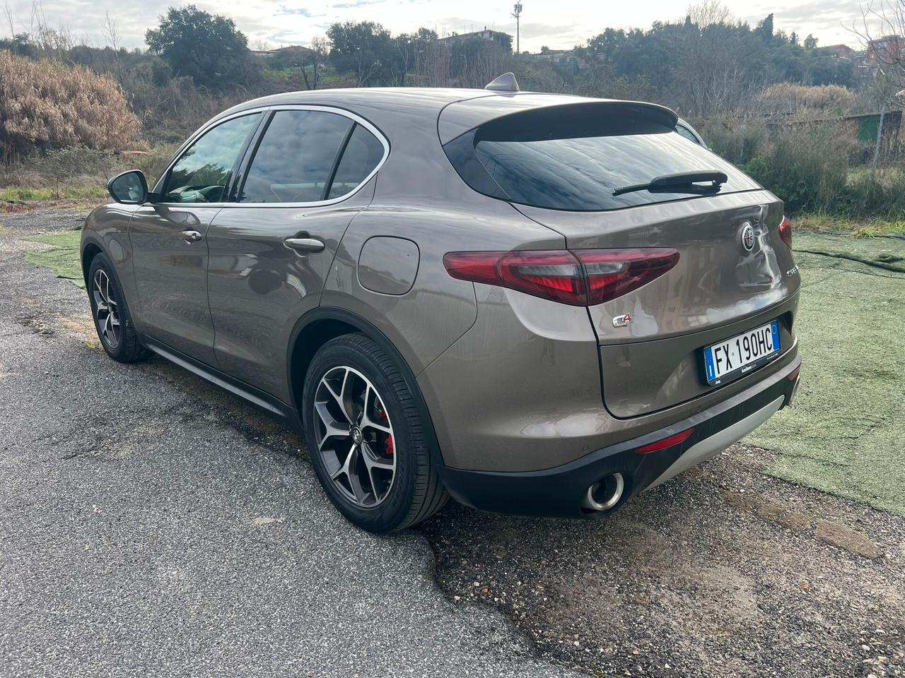 Alfa Romeo Stelvio 2.2 Turbodiesel 180 CV AT8 Q4 Super