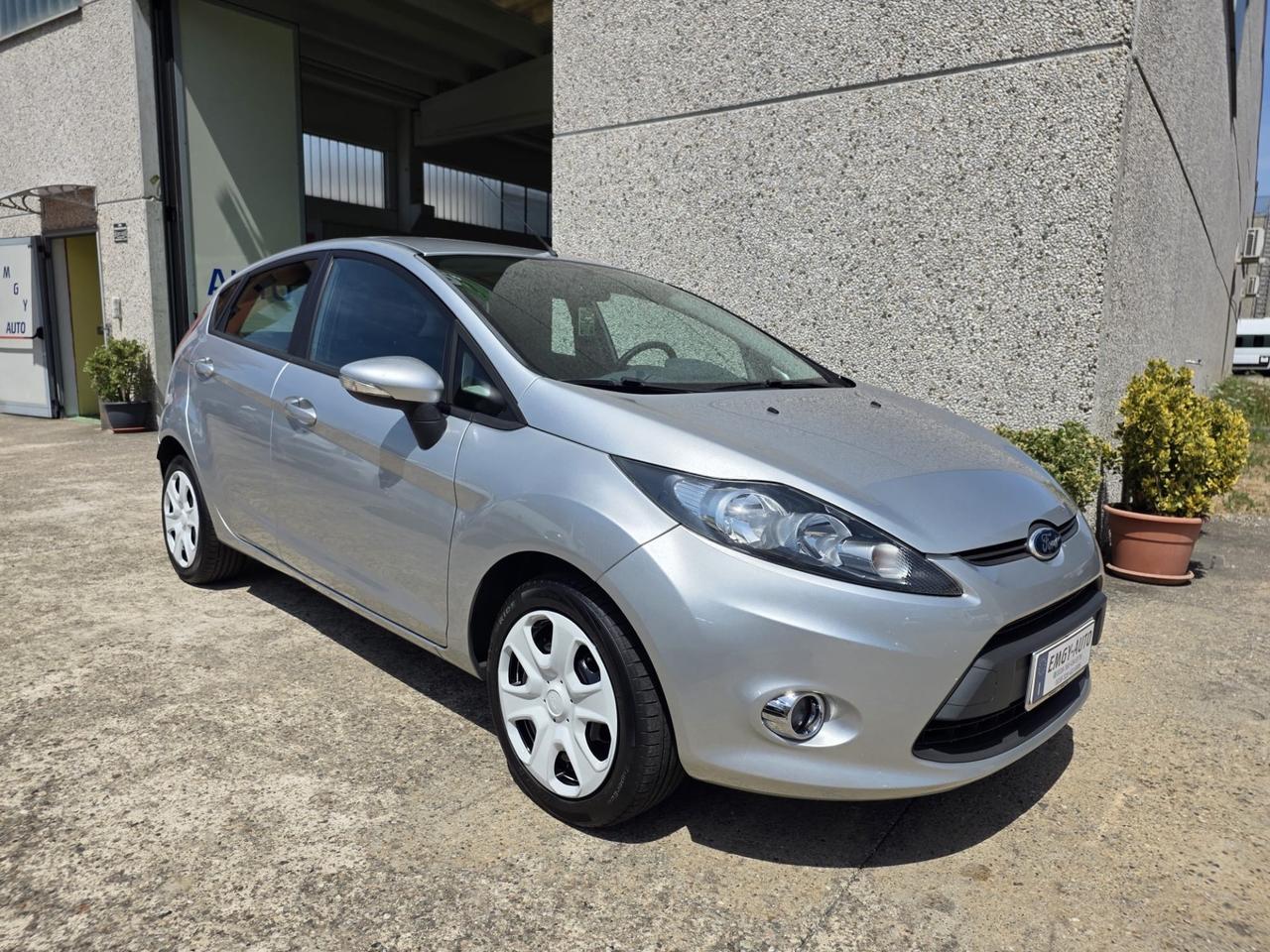 Ford Fiesta 1.2 60CV 5 p. 141000km.