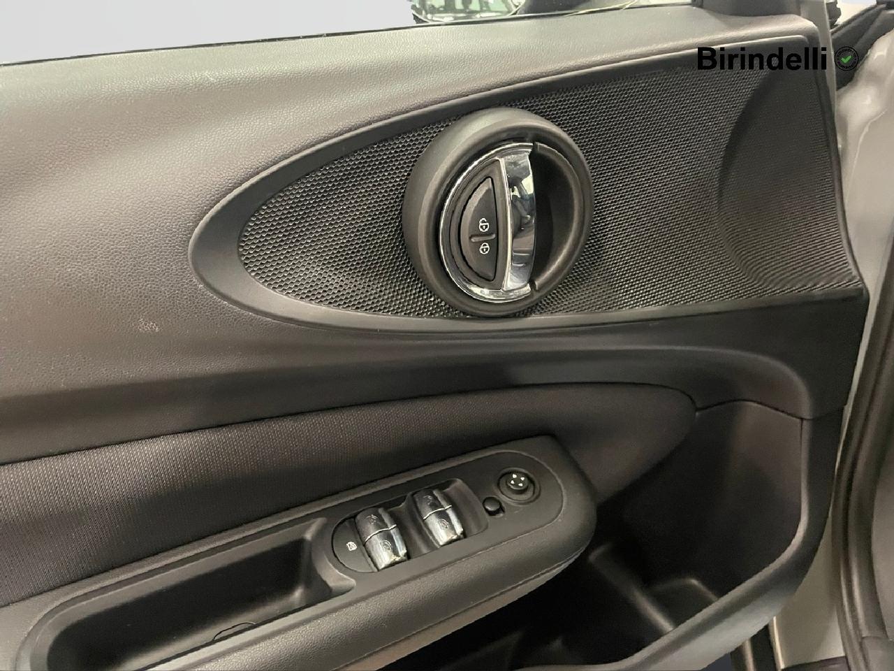 MINI Mini Clubman (F54) - Mini 2.0 Cooper D Mayfair Edition Clubman