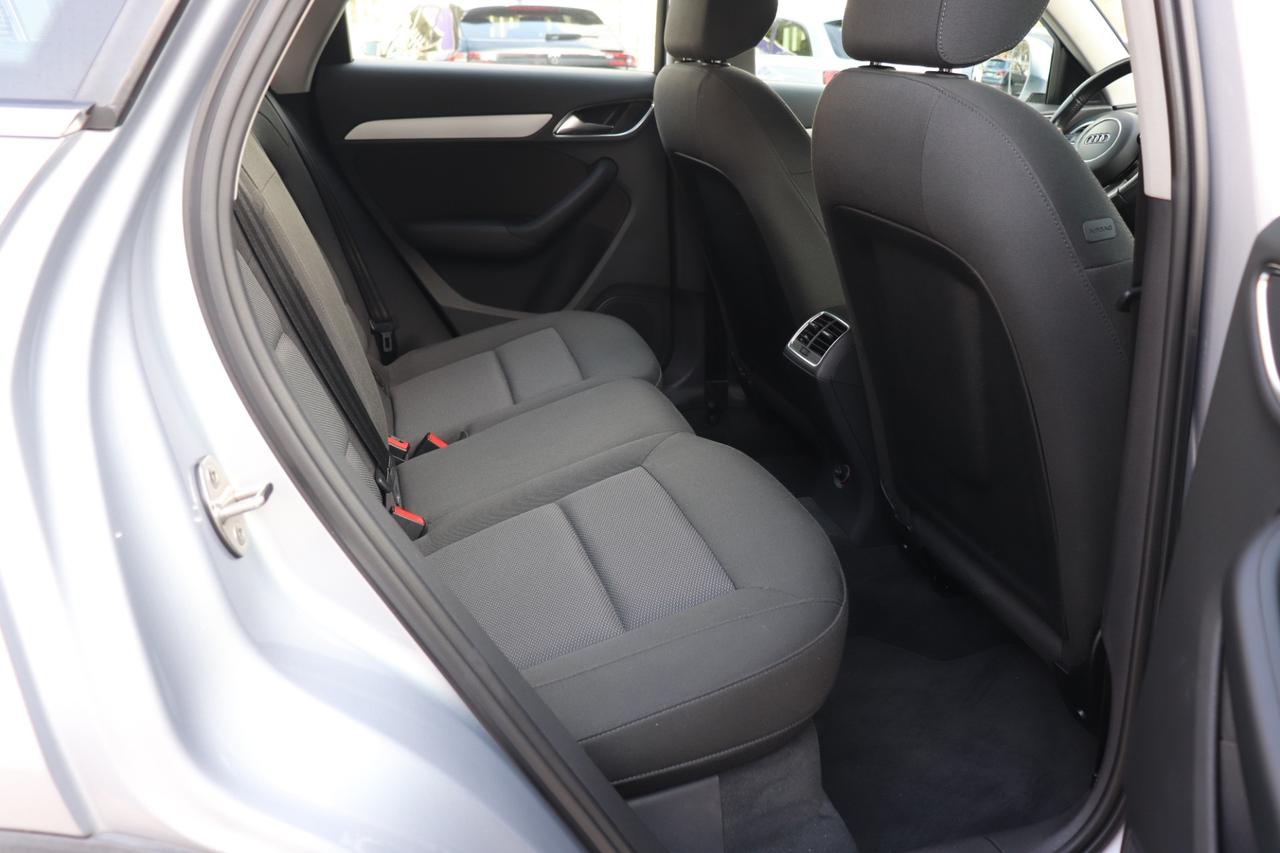 Audi Q3 2.0 TDI 150 CV S-Line