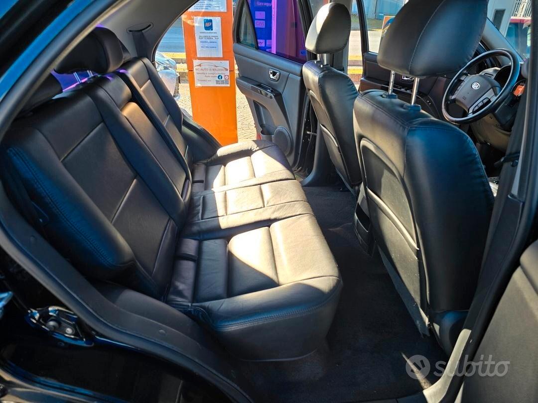 Kia Sorento 2.5 16V CRDI VGT 4WD con 180.000km