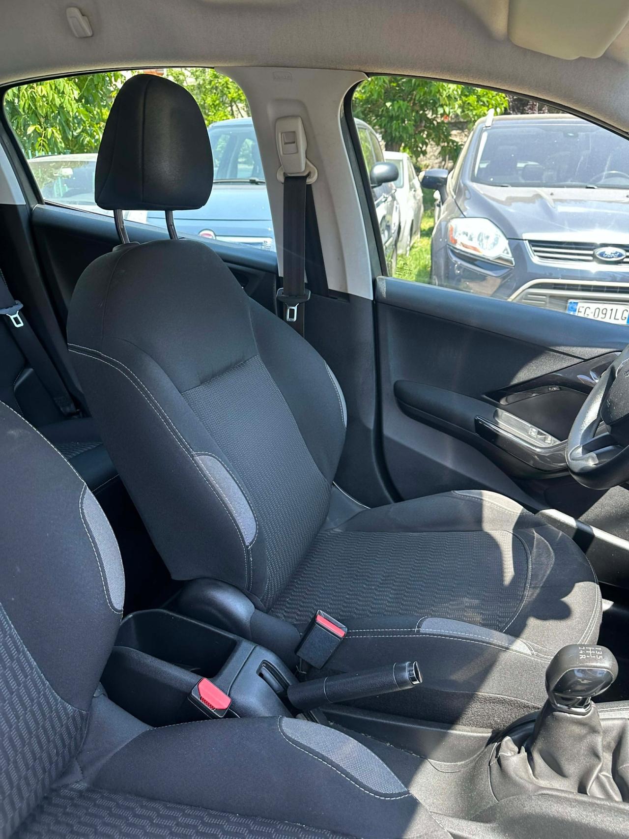 Peugeot 208 82 5P ALLURE NEOPAT KMCERT UNICOPR
