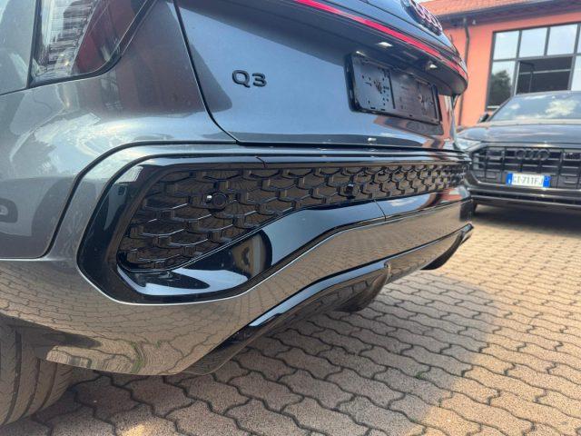AUDI Q3 TFSI 110 kW mHEV S tronic S Line edition