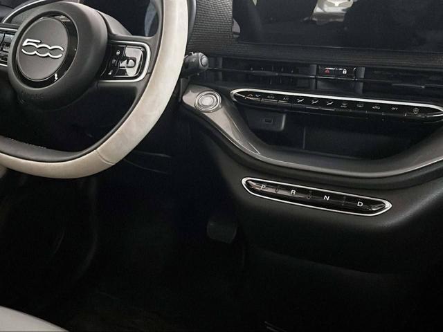 FIAT 500e Berlina 42 kWh La Prima 320 Km Autonomia