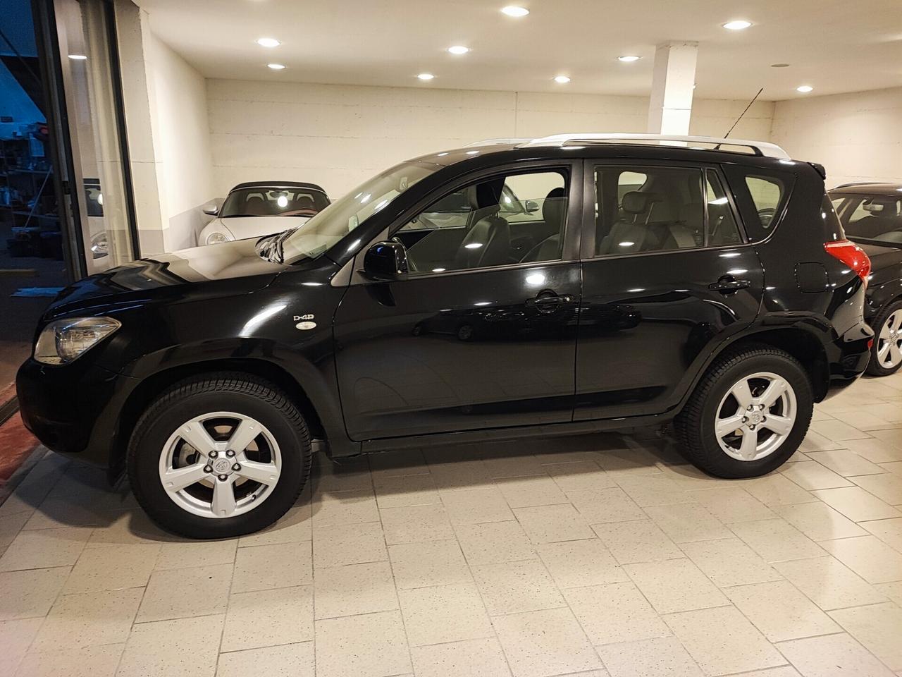 Toyota RAV 4 RAV4 2.2 D-4D 136 CV Luxury