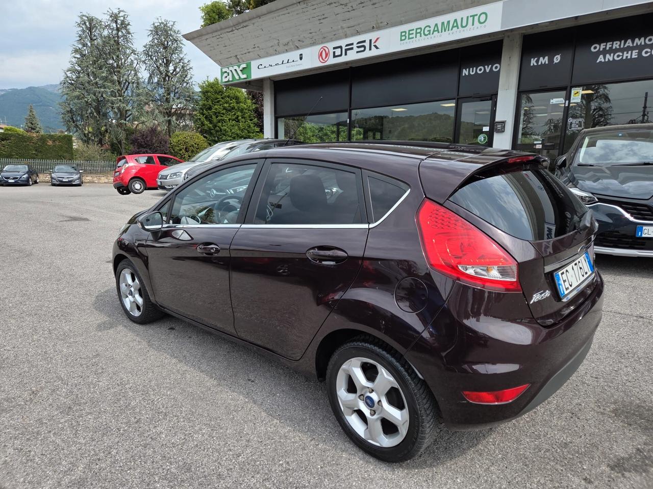 Ford Fiesta 1.6 TDCi 95 CV 5p. Titanium E5 *neopatentati*