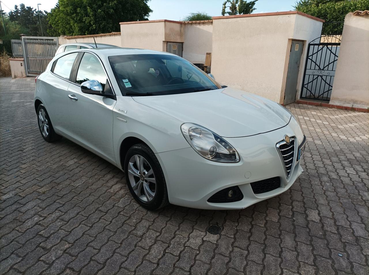 Alfa Romeo Giulietta 2.0 JTDm-2 140 CV Distinctive