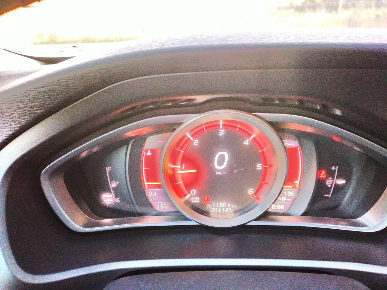 Volvo V40 Cross Country 2.0D 120CV Momentum