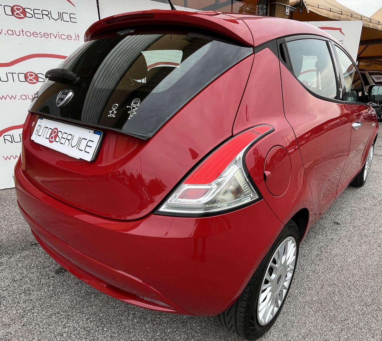 Lancia Ypsilon 1.2 69 CV 5 porte Mya