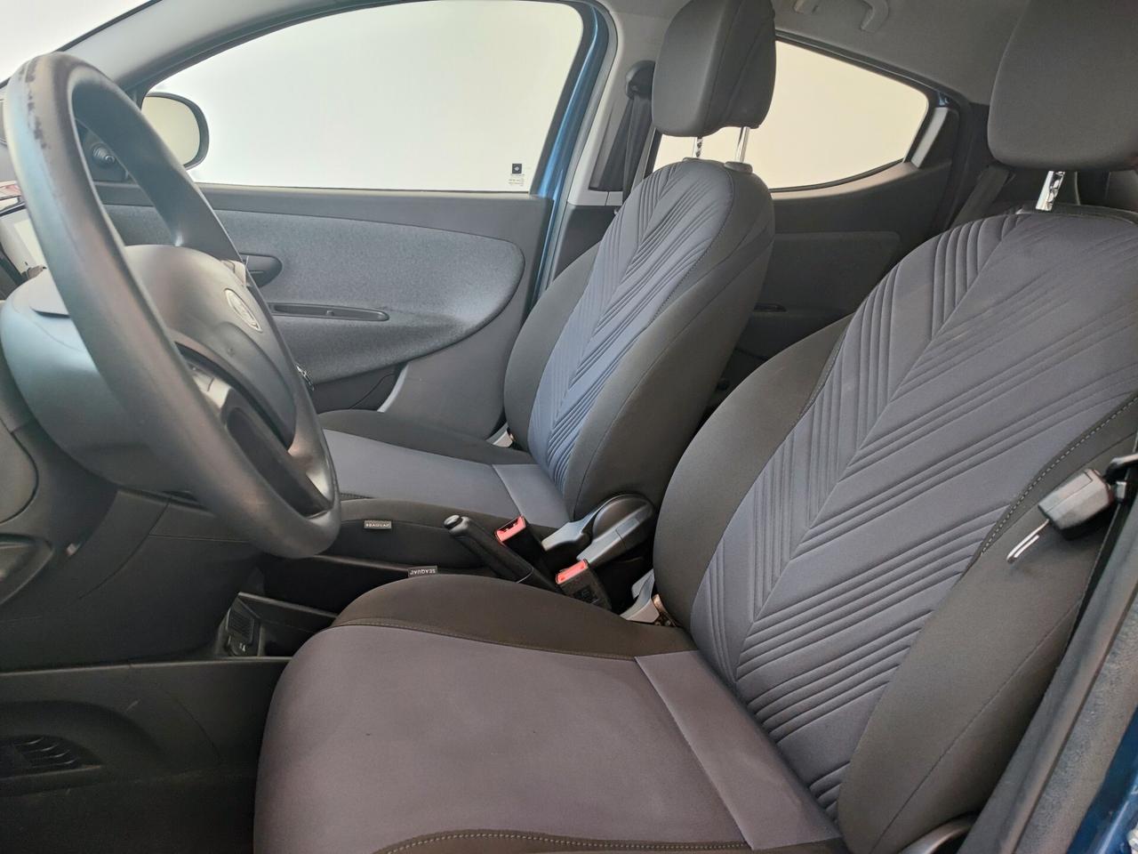 Lancia Ypsilon 1.0 FireFly 5 porte S&S Hybrid UnYca