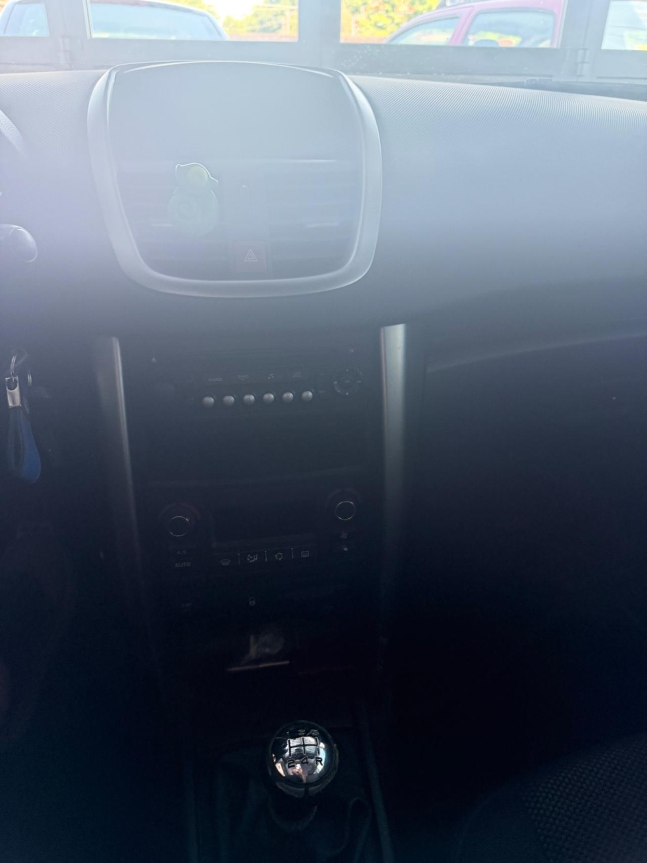 Peugeot 207 1.6 VTi 120CV CC Active