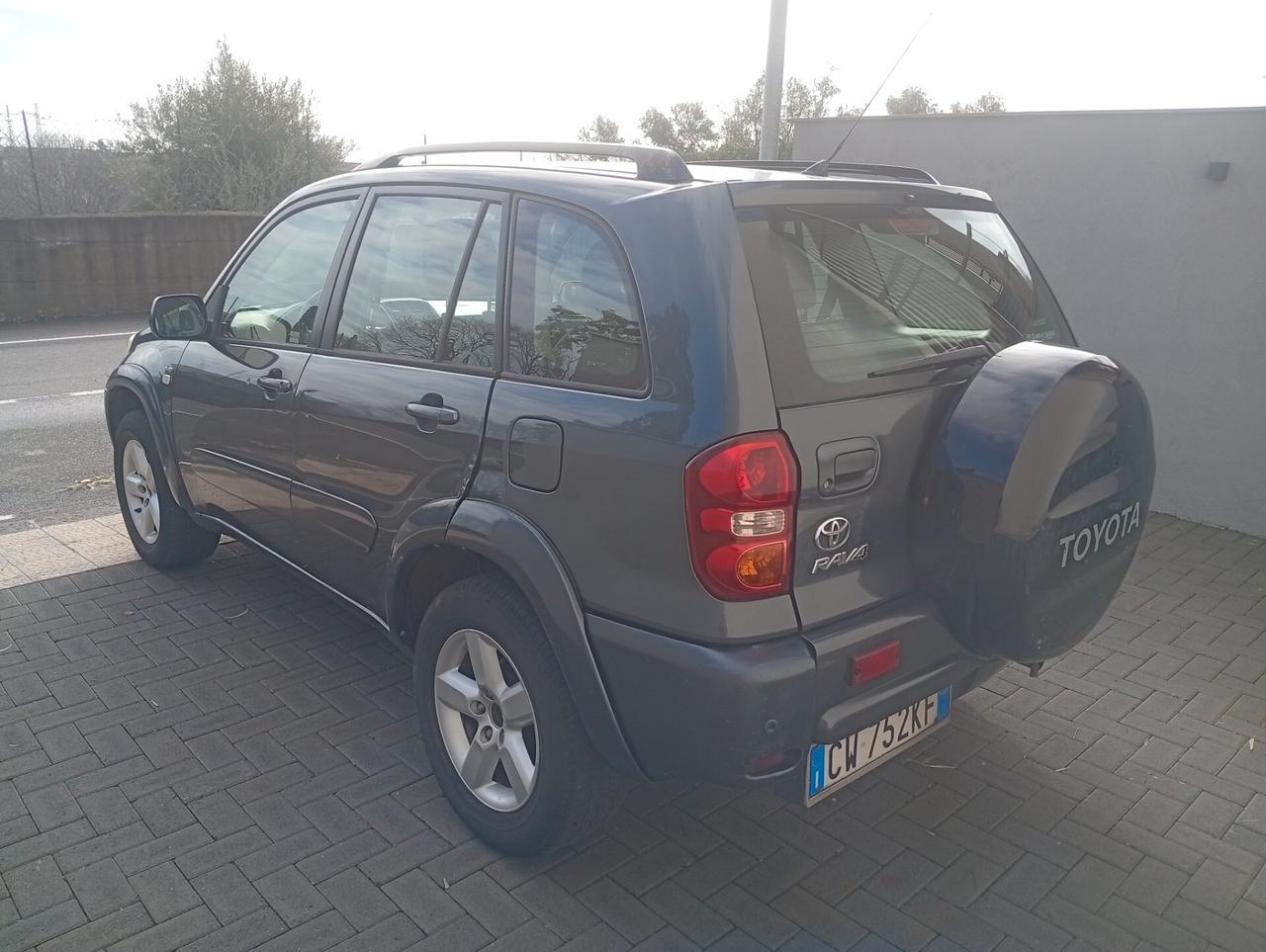 Toyota RAV 4 RAV4.com 2.0 Tdi D-4D cat 5 porte