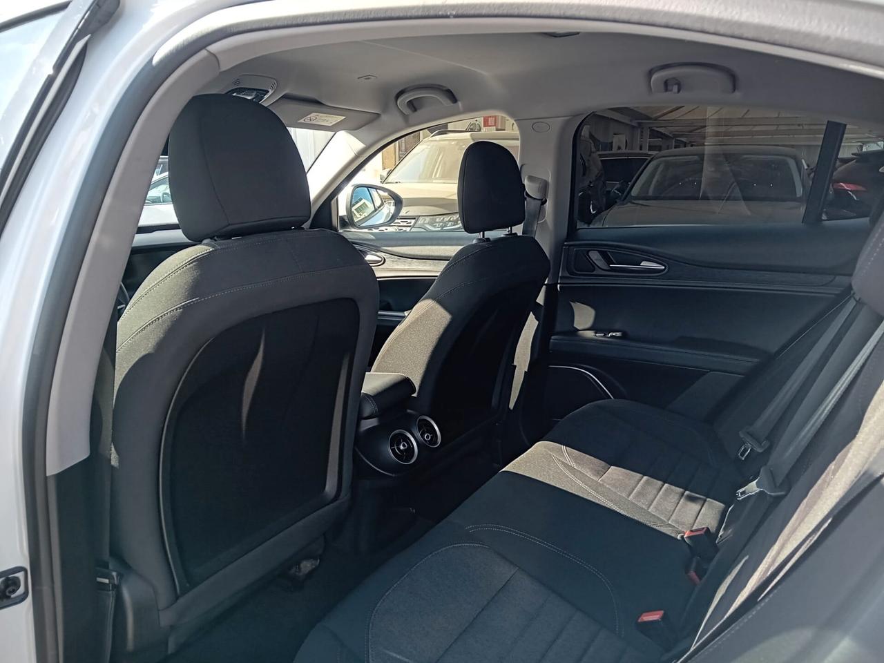 Alfa Romeo Stelvio 2.2 Turbodiesel 190 CV AT8 RWD B-Tech