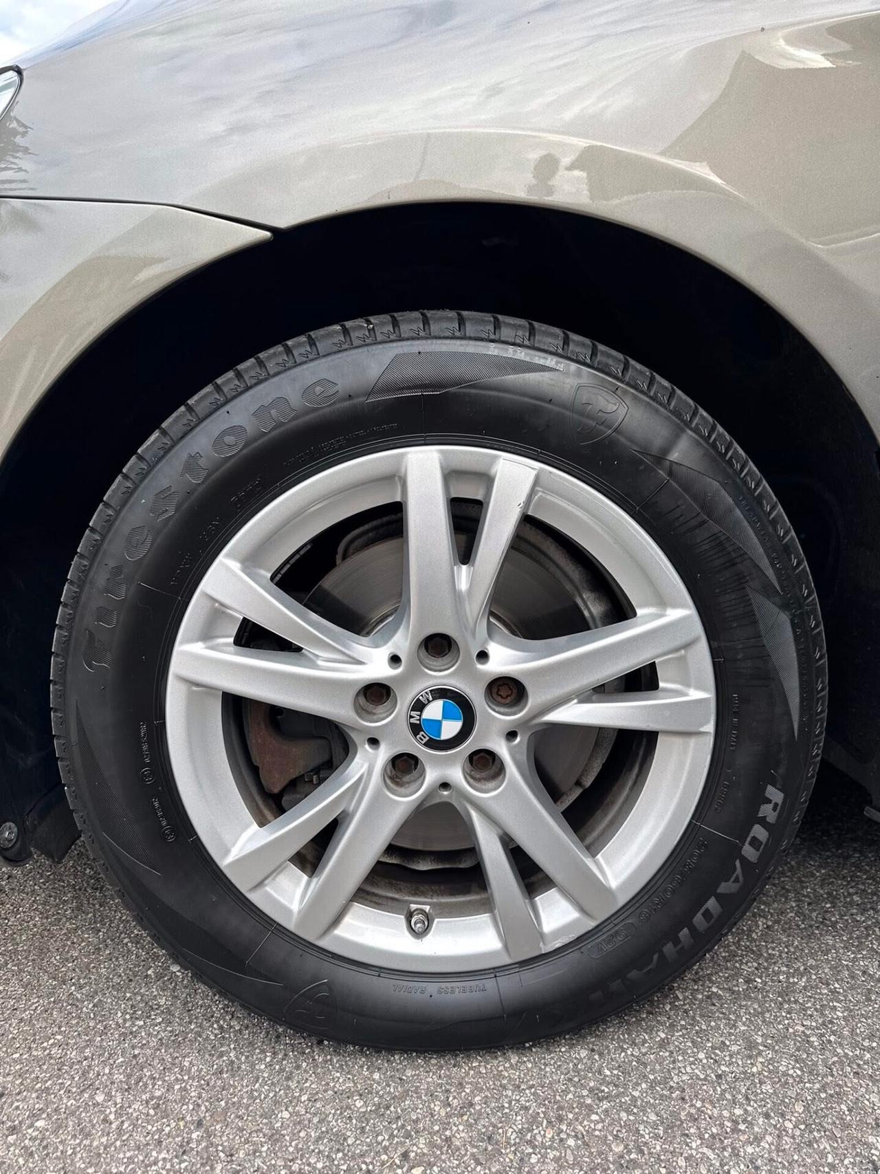 Bmw 2er Active Tourer 218d Active Tourer Sport