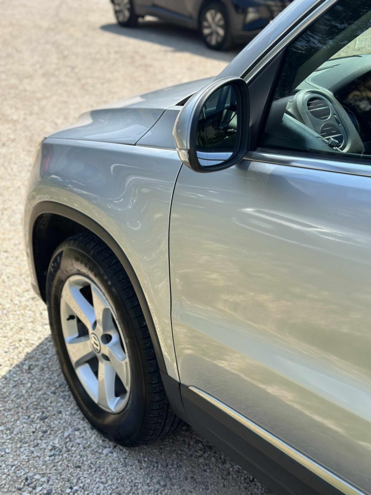 Volkswagen TIGUAN 2.0 TDI DPF 4MOTION SPORT & STYLE