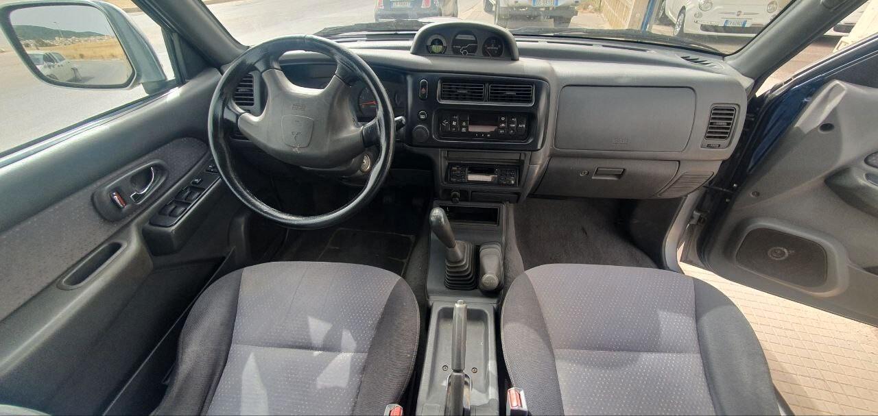 Mitsubishi L200 2.5 TDI 4WD Double Cab Pup. GLS T.