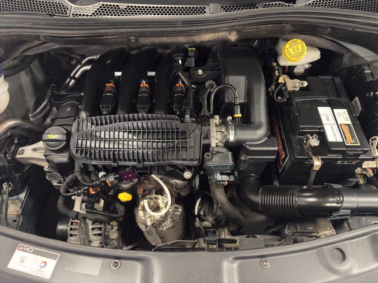 Peugeot 208 5p 1.2 puretech Allure 82cv