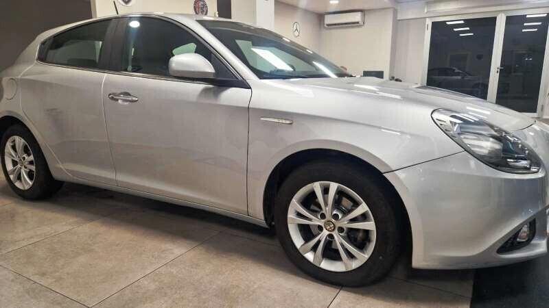 Alfa Romeo Giulietta 1.6 JTDm-2 105 CV Distinctive