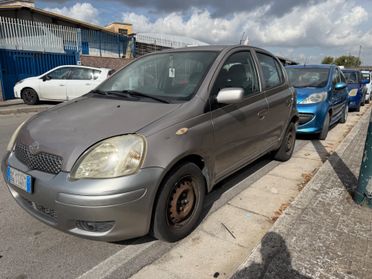 Toyota Yaris 2003 benzina