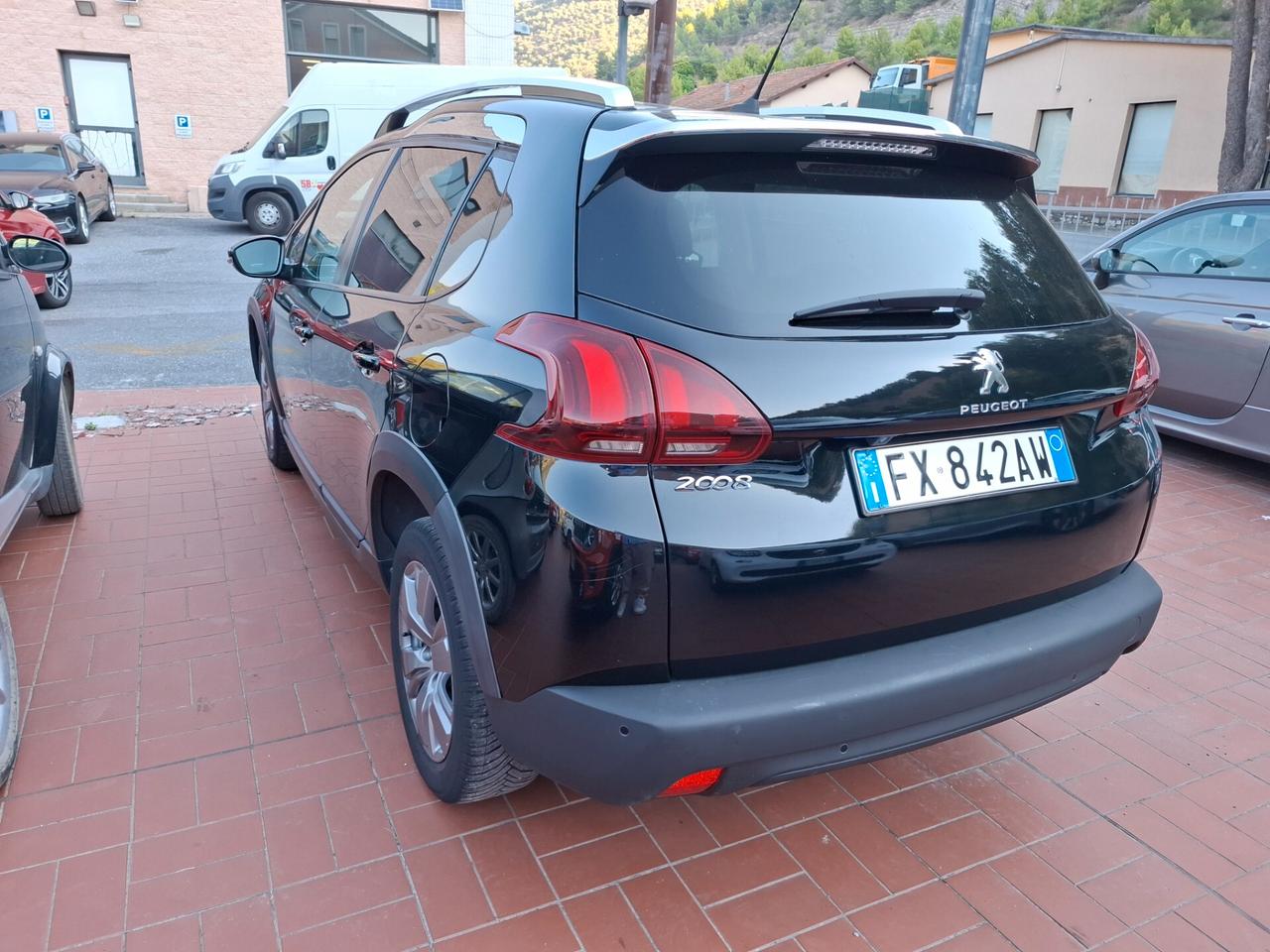 Peugeot 2008 PureTech Turbo 110 S&S Signature