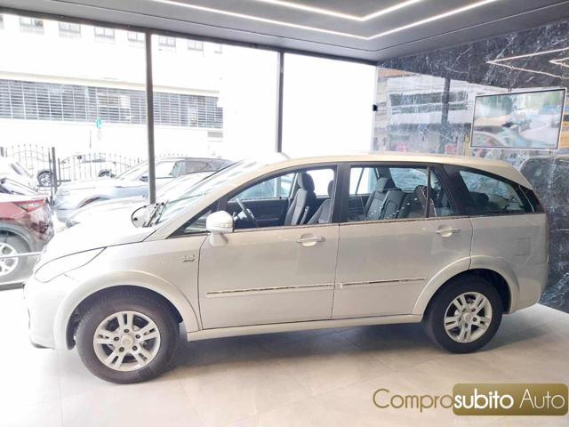 TATA Aria 7 posti