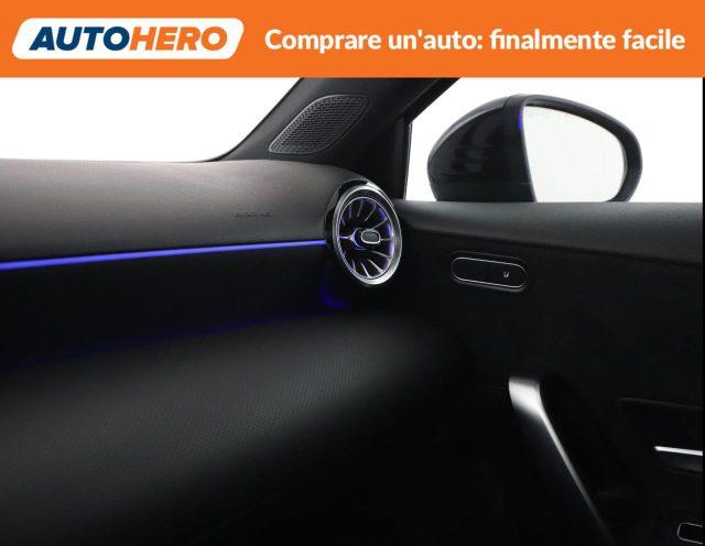 MERCEDES-BENZ A 180 Automatic AMG Line Premium