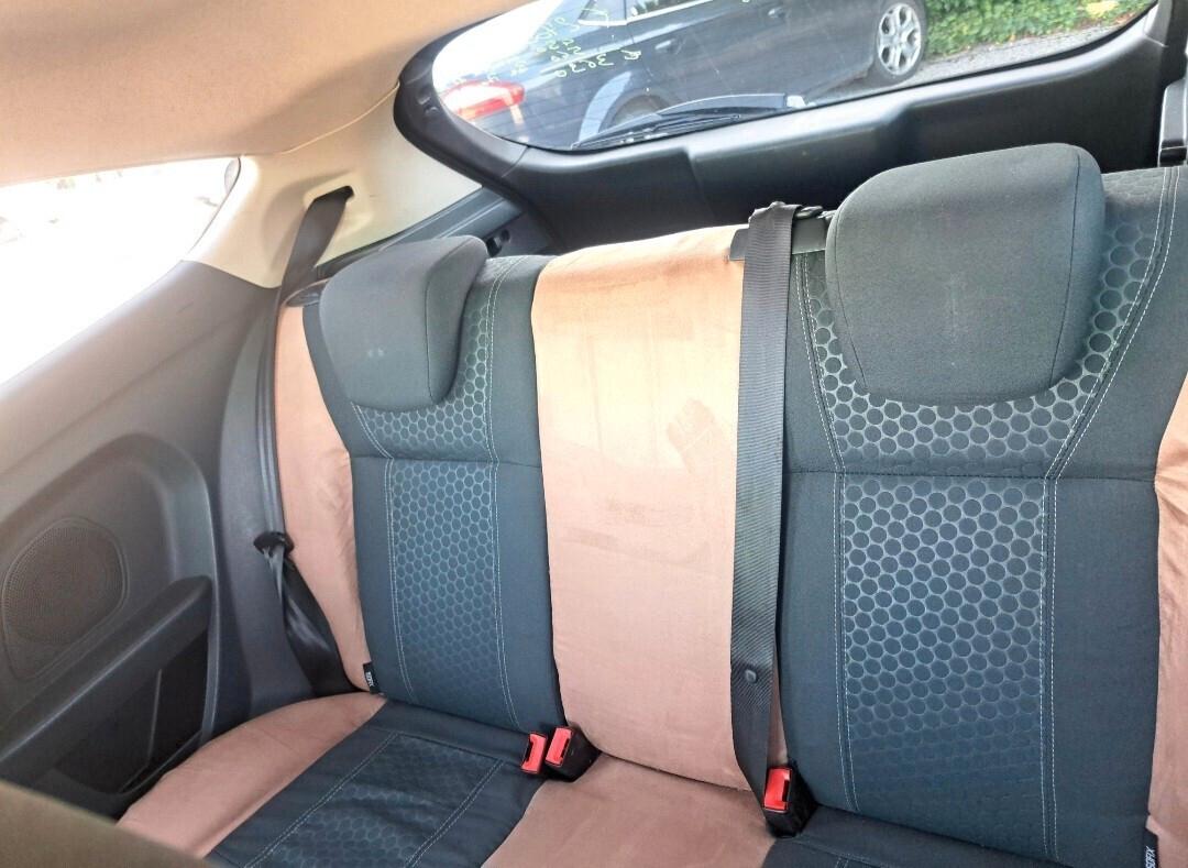 Ford Fiesta 1.4 3 porte Bz.- GPL Titanium