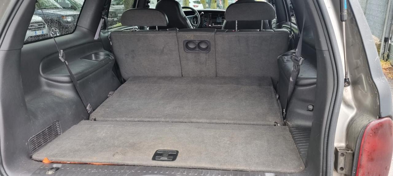Dodge Durango 5.9 V8 BENZ/GPL 7 POSTI