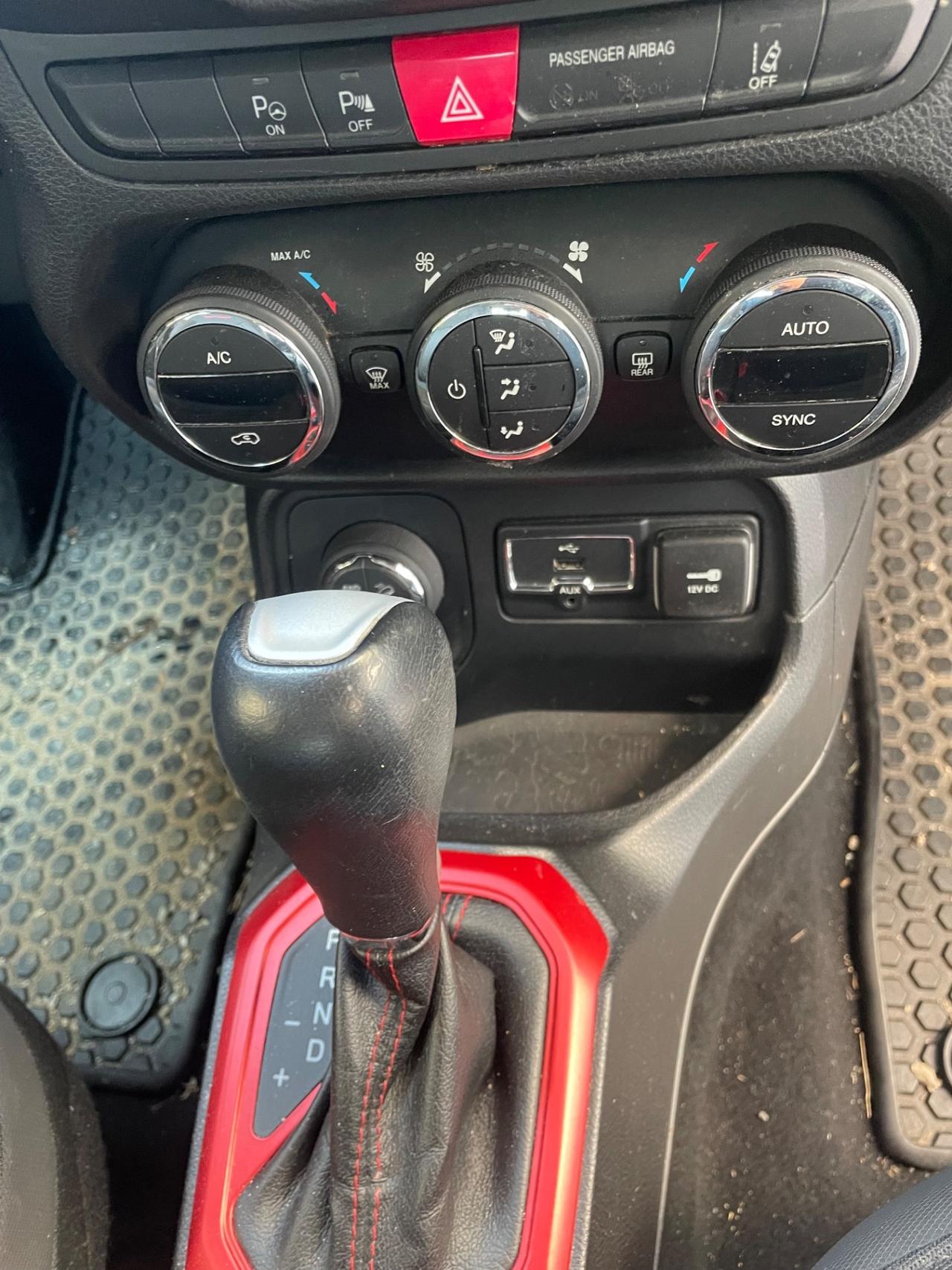 Jeep Renegade 2.0 Mjt 170CV 4WD Active Drive Low Trailhawk