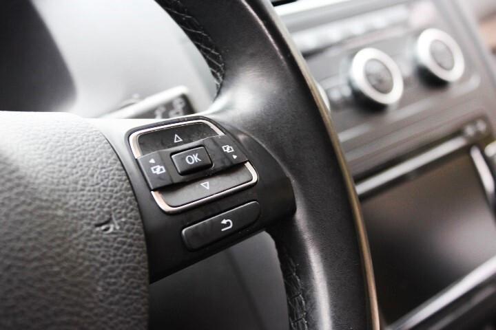 Volkswagen Touran Business 1.6 TDI Comfortline 7 POSTI 8 PNEUMATICI SU CERCHIO IN LEGA ORIGINALE