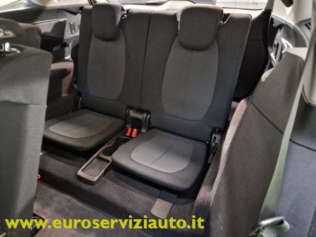 BMW 220 d 7 POSTI xDrive Active Tourer Advantage aut.